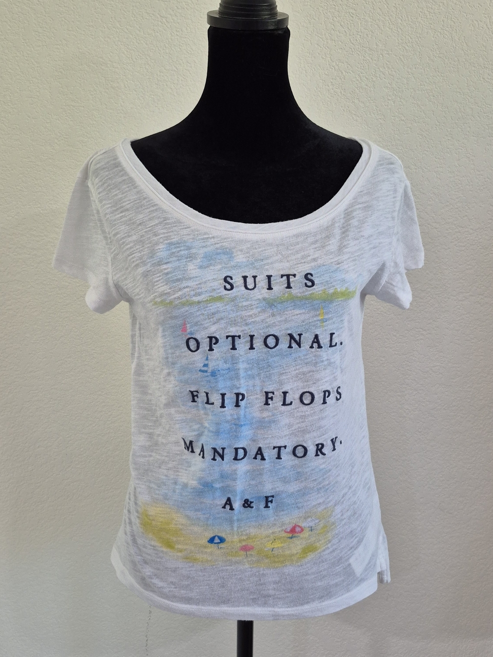 Abercrombie & Fitch White Graphic Tee - "Suits Optional, Flip Flops Mandatory"